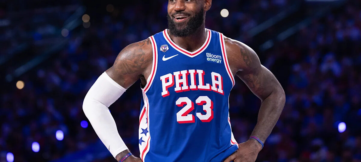 LeBron James responds to Trump's national anthem criticism: 'Slow news day'