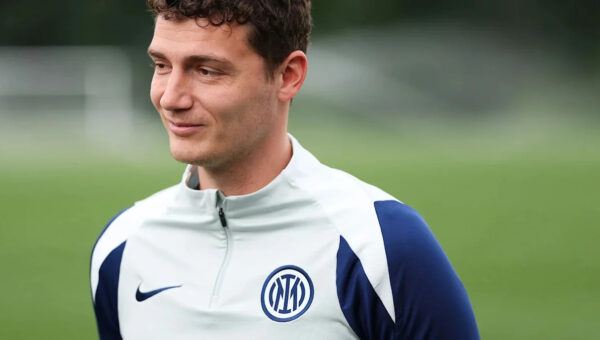 Pavard Adductor Strain Leaves Inter Return Date Unclear