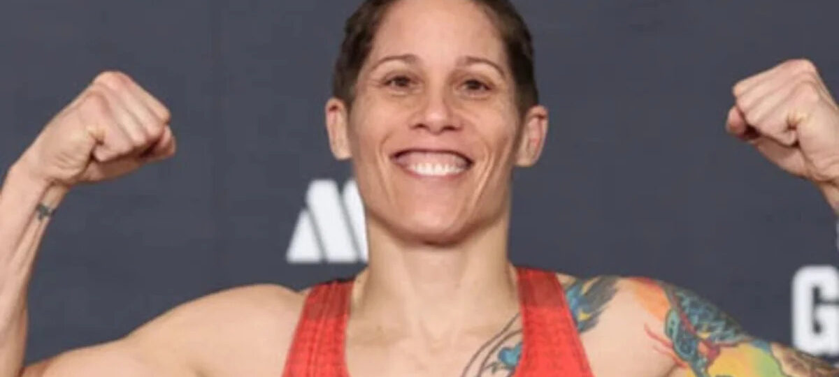 Ex-UFC fighter uses strange method to make weight for PFL world title fight