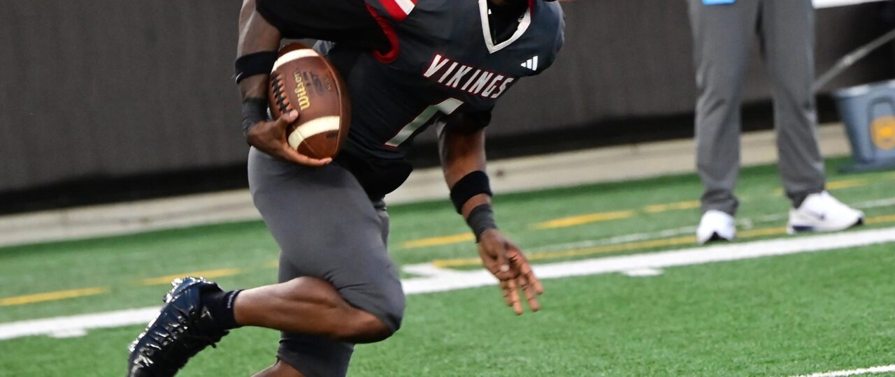 Princeton star Jordan Hall makes commitment to Big Ten school