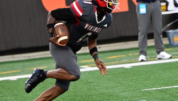 Princeton star Jordan Hall makes commitment to Big Ten school
