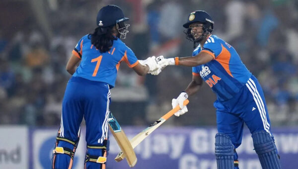 Deepti Sharma, debutant Niki Prasad rescue India after top-order collapse against Zimbabwe