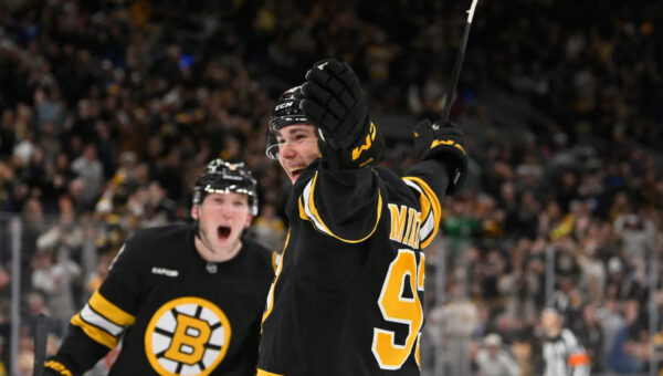 Bruins vs. Hurricanes Score, Live Updates, Highlights From NHL Game