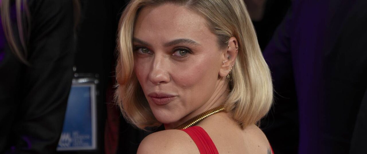 Scarlett Johansson's 108-Minute Sci-Fi Thriller Is the Perfect Watch Before It's Cut From Netflix
