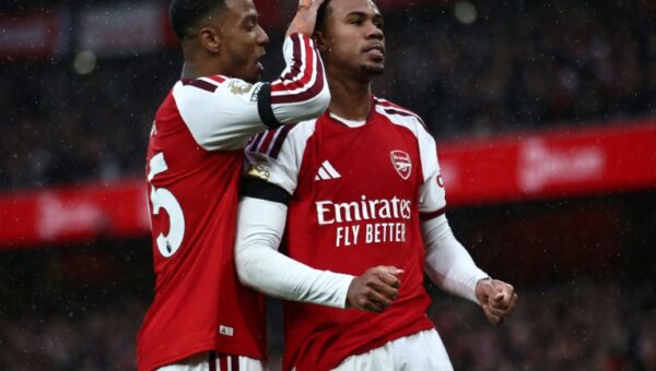 Arteta hails mentality as Arsenal go level with Man City