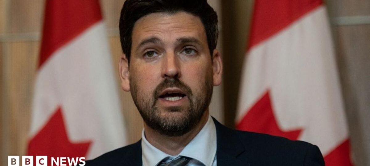 Canada suspends plans to expand assisted dying to people with mental illness