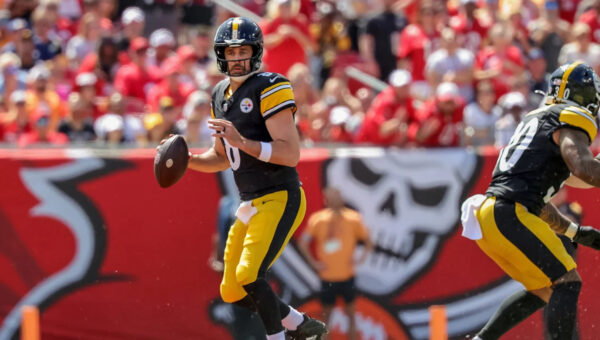 Aaron Rodgers’ TD throw has Steelers within 16-10 of Bucs