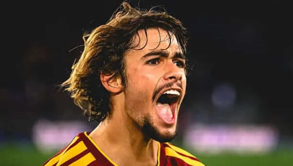 Mora: “What a win, grateful to all the fans.”