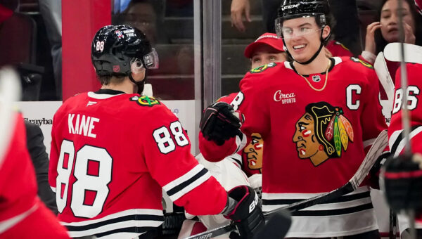 Blackhawks Patrick Kane sets NHL assist record for U.S.-born players with a helper on Bedard's goal