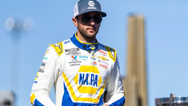 Chase Elliott removes himself from Most Popular Driver voting in 2027