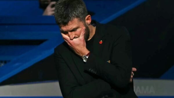 Chelsea defeat pushes Carrick closer to Man Utd exit