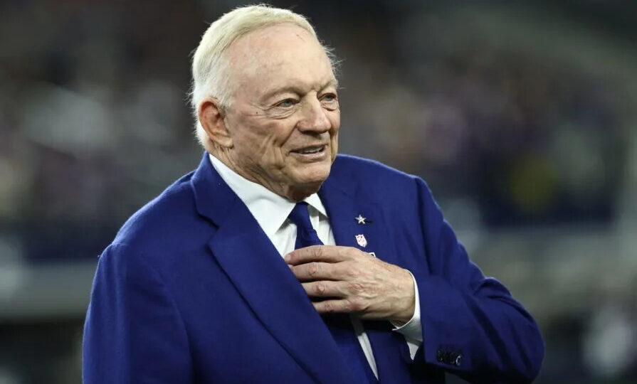 Cowboys’ Jerry Jones Speaks Out About Micah Parsons Before Week 6 Showdown
