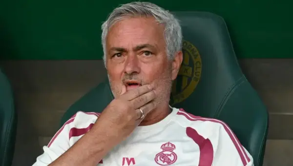 It’s unfair to compare us to Barca – Real Madrid’s Mourinho
