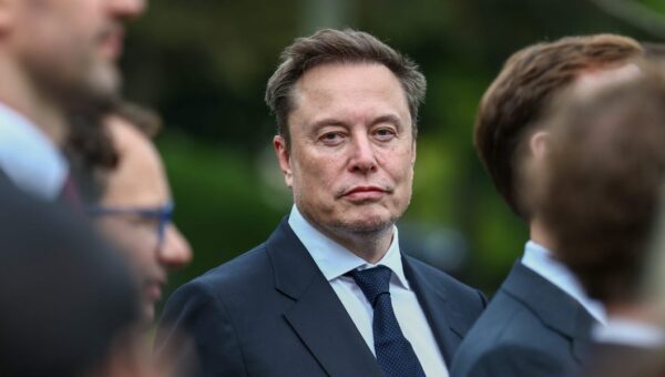 Elon Musk says he'll give every child in America a share in SpaceX