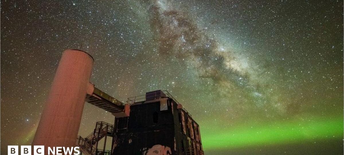 'Ghost particles' from space telescope wins physics Nobel