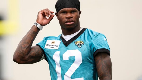 ‘Nobody wants to…’ – Travis Hunter reveals if he intentionally used a fake stumble on CJ Stroud