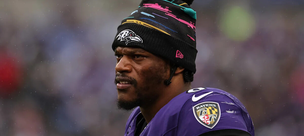 Ravens QB Lamar Jackson doesn't practice Wednesday, considered day-to-day