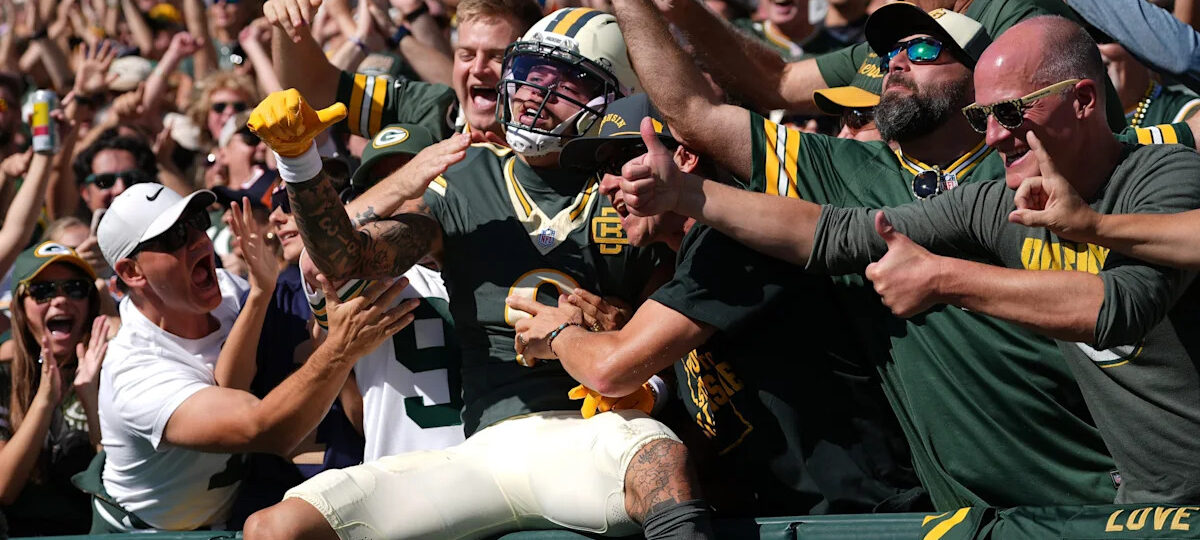 How to watch GB Packers vs Dallas Cowboys on Sunday Night Football for free