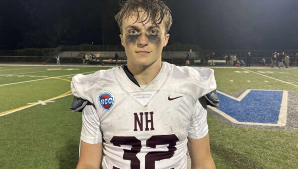 North Haven football rolls past Notre Dame-West Haven as Avery Hartline scores 4 touchdowns