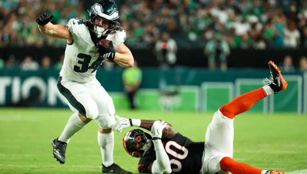 Eagles lose RB Carson Steele to injury vs Panthers behind Saquon Barkley