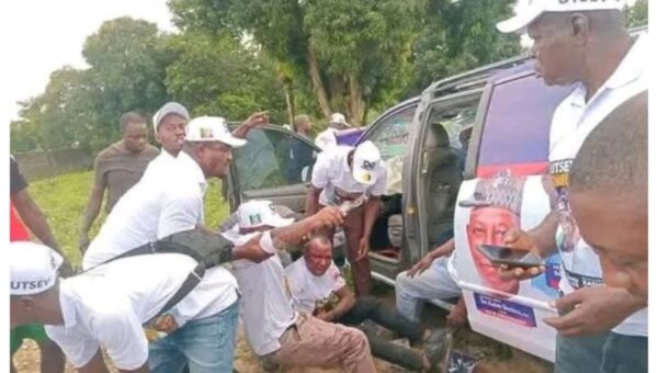 Many injured as buses conveying APC supporters crash in Lafia