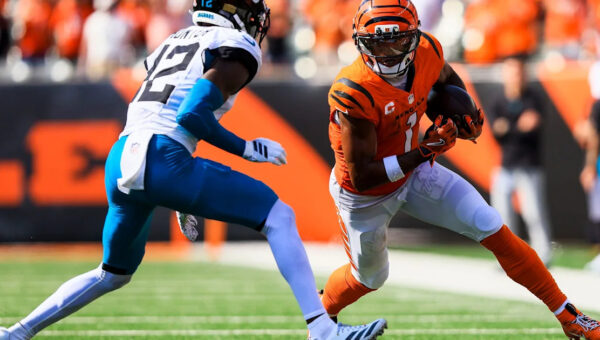 Ja'Marr Chase with little to say when asked about Jaguars Travis Hunter