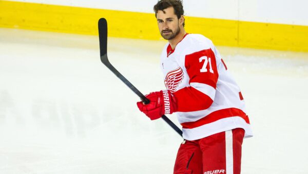 Red Wings on Verge of Larkin Trade?