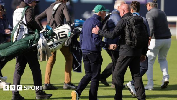 Desmond targeted by Celtic fan protest at Alfred Dunhill