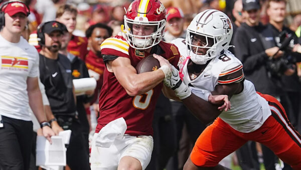 Backup quarterback Connor Moberly starts second half for Iowa State