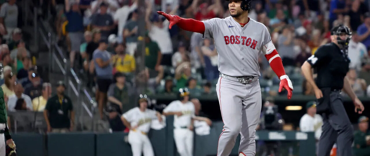 Willson Contreras Addresses Playoff Comments, Sends Reassuring Message to Red Sox Fans