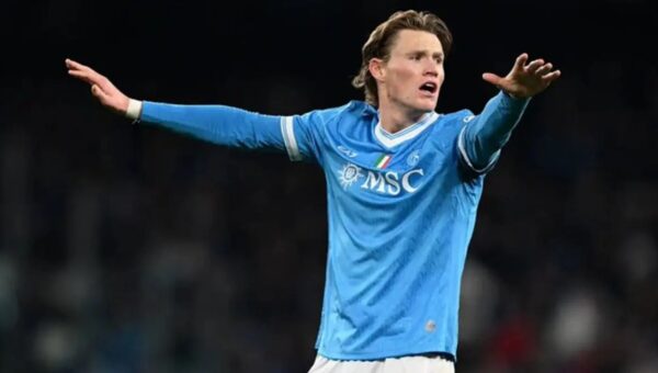 Real Madrid enquire about Napoli’s Scott McTominay