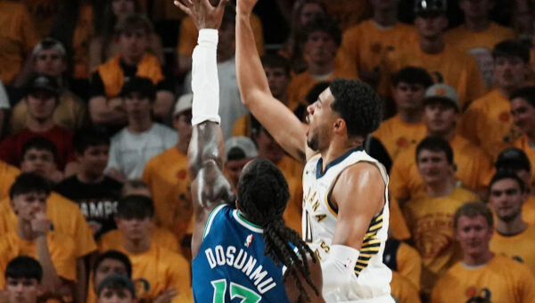 Tyrese Haliburton is back and Braden Smith is cursed at in Pacers preseason opener