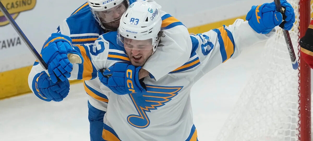 Suter, Neighbours and McTavish score 2 each as the Blues rout the Senators 7-2