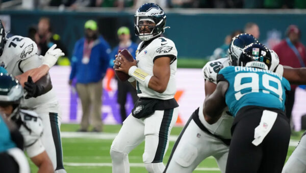 NFLPA calls for full investigation into Eagles’ handling of Jalen Hurts