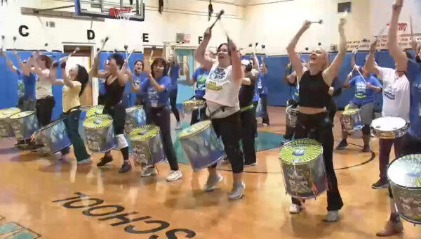 Fogo Azul’s powerful drums help motivate TCS New York City Marathon runners