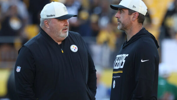 Steelers HC Mike McCarthy explains what happened during Aaron Rodgers hot mic moment