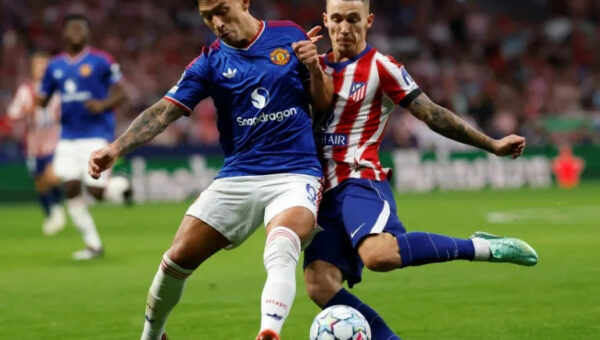 Martinez apologises for outburst at Man Utd hierarchy