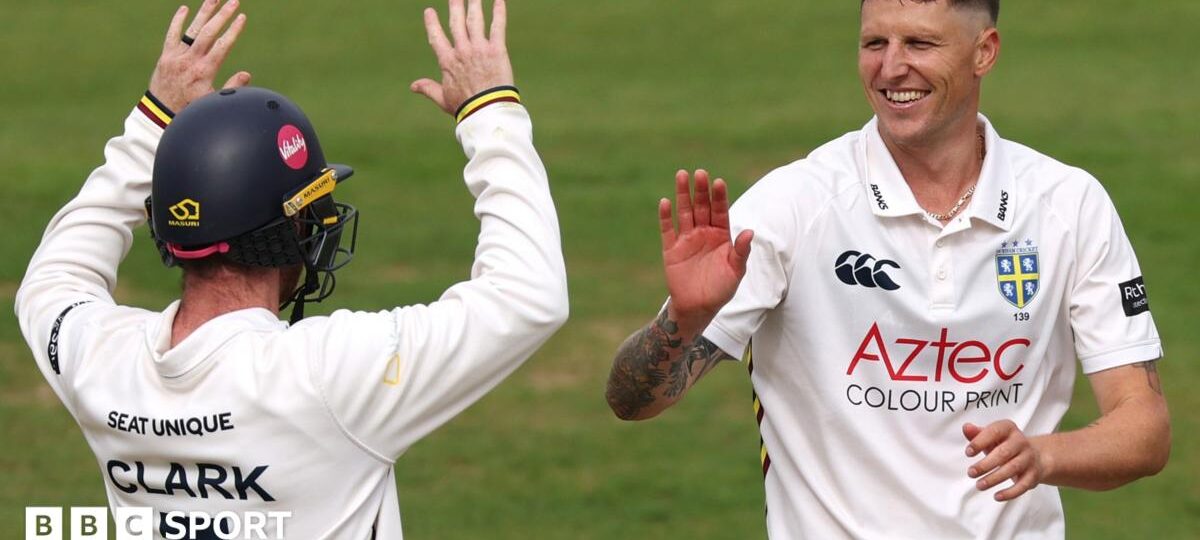 Key suggests Carse can return as England reveal contract list