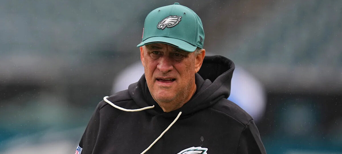 Eagles DC Vic Fangio: Number of snaps impacted defense against Rams, but have to finish