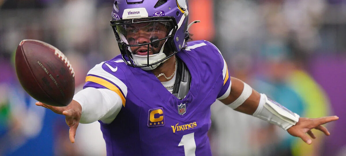 What grade did Kyler Murray get for his play in Week 7?