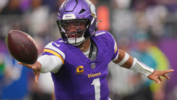 What grade did Kyler Murray get for his play in Week 7?