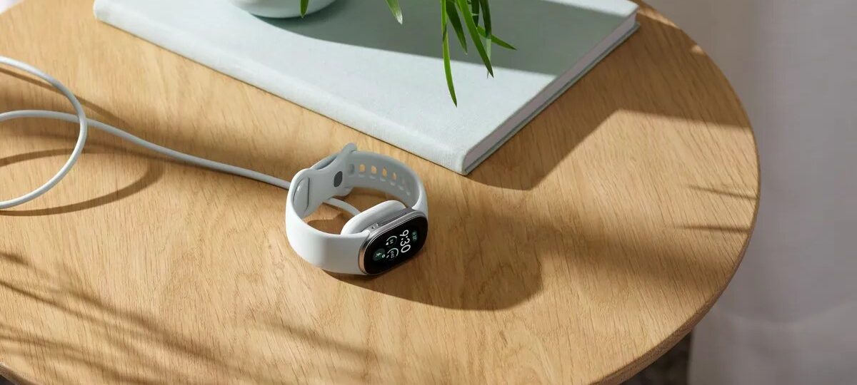 Fitbit Edge is Google’s middle ground between Fitbit Air and Pixel Watch