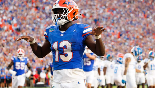 NFL Mock Draft: Vikings land star running back in new projection