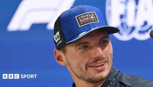 Verstappen building major momentum as ‘no-one very happy’ at McLaren