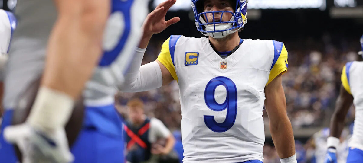 Matthew Stafford fires three TDs in Week 7 victory