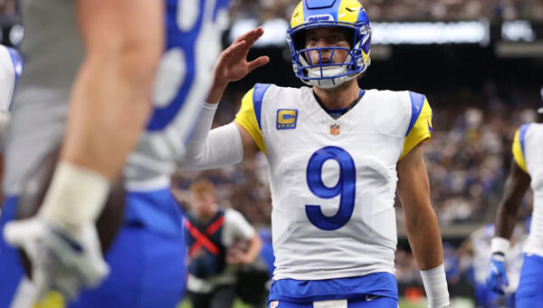 Matthew Stafford fires three TDs in Week 7 victory