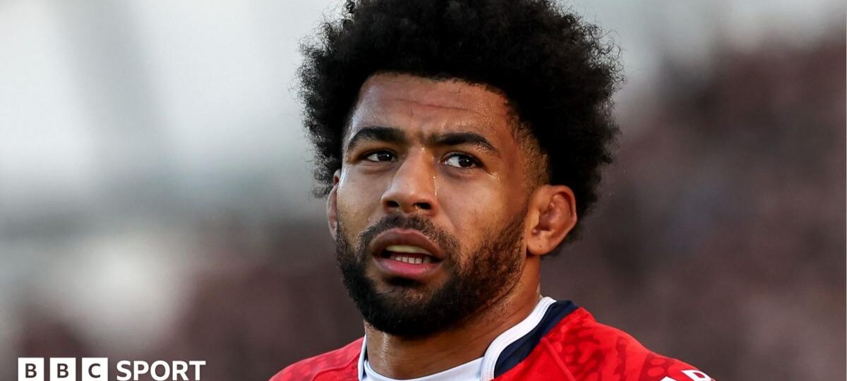 Watkins replaces injured Smithies in England squad
