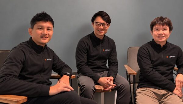 This Y Combinator startup raised $6.1 million to let product managers and designers ship code. See its pitch deck.