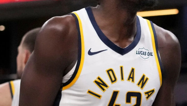Pacers' 71-point first half shows what a healthy Haliburton, productive Siakam means