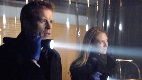 100-Episode Sci-Fi Masterpiece Predicted So Many Modern TV Tropes